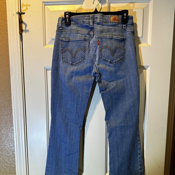 Levi's Too Superlow 524 Boot Cut Light Wash Jeans Size 7M - Picture 3 of 6